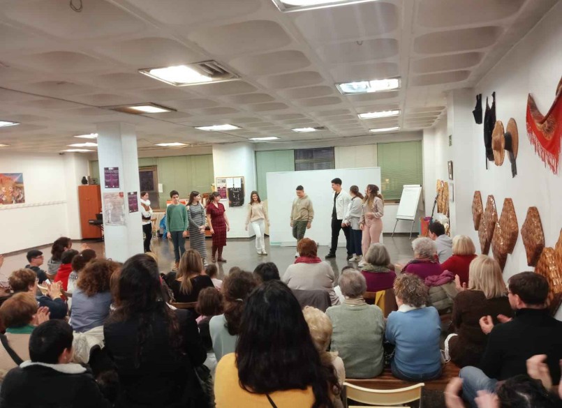 490334191_1216439487159936_3053554443601227499_n_11zon